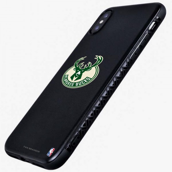 Чехол на iPhone Milwaukee Bucks