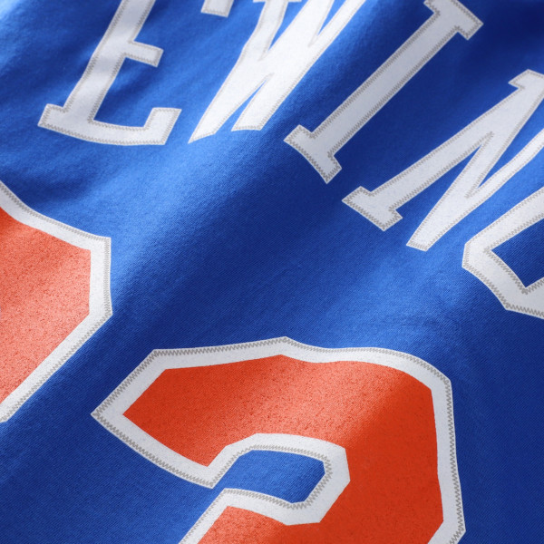 Футболка New York Knicks Patrick Ewing Mitchell & Ness Blue Hardwood Classics Stitch Name & Number