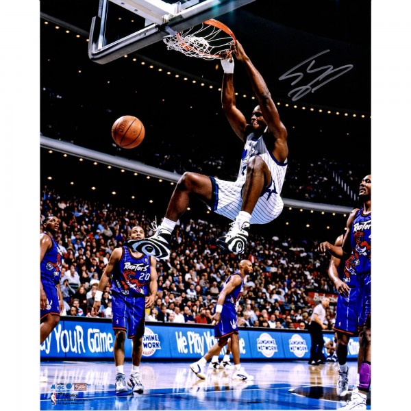 Autographed Orlando Magic Shaquille ONeal Fanatics Authentic 16 x 20 Dunk vs. Toronto Raptors