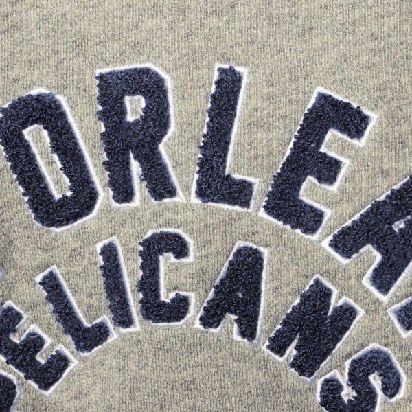Толстовка флисовая New Orleans Pelicans New Era French Terry Chenille - Heathered Gray - фирменная одежда NBA