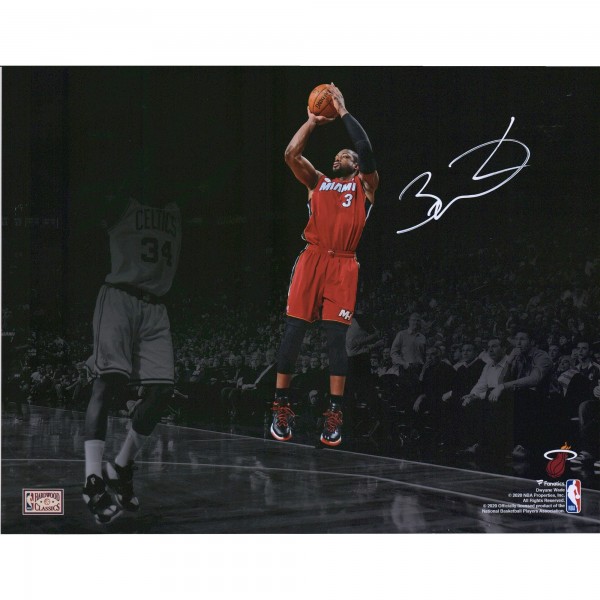 Autographed Miami Heat Dwyane Wade Fanatics Authentic 11 x 14 Spotlight Shot vs, Boston Celtics Photograph
