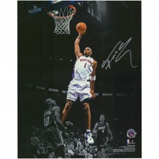 Autographed Toronto Raptors Tracy McGrady Fanatics Authentic 11 x 14 Spotlight Dunk vs. Miami Heat Photograph