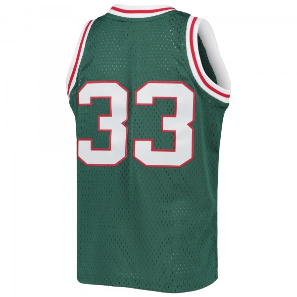 Детская игровая майка Kareem Abdul-Jabbar Milwaukee Bucks Mitchell & Ness 1970-71 Hardwood Classics Swingman - Green - баскетбольная джерси NBA