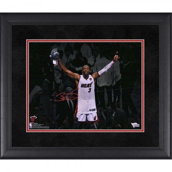 Autographed Miami Heat Dwyane Wade Fanatics Authentic Deluxe Framed 11 x 14 Spotlight 2013 NBA Finals Championship Photograph