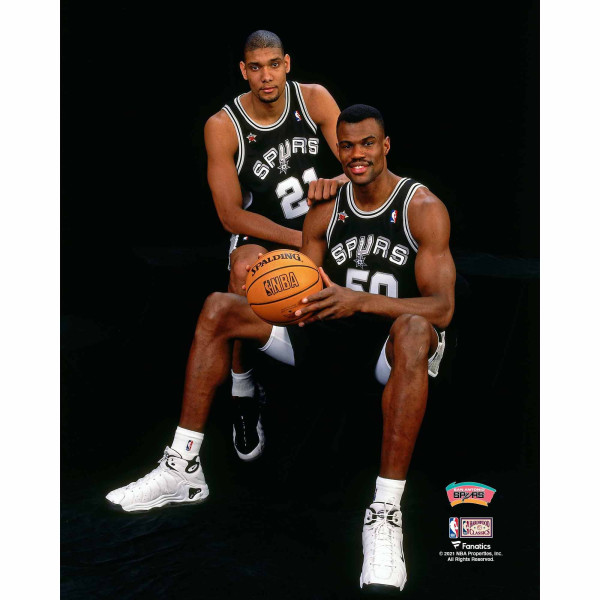 Фото Unsigned San Antonio Spurs David Robinson Fanatics Authentic 1998 All Star Game Portrait with Tim Duncan