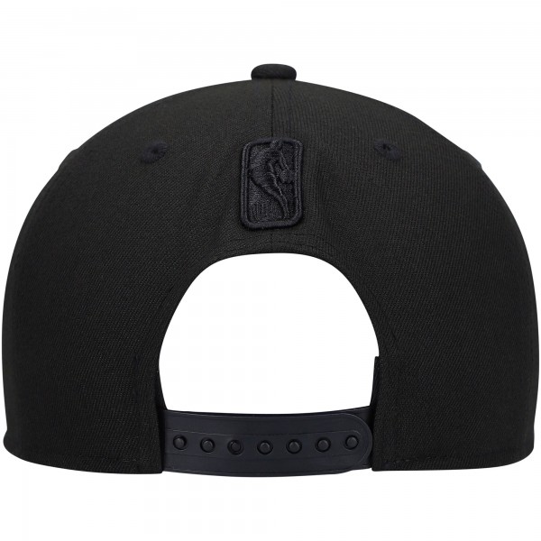 Бейсболка Brooklyn Nets New Era Black On Black 9FIFTY Snapback