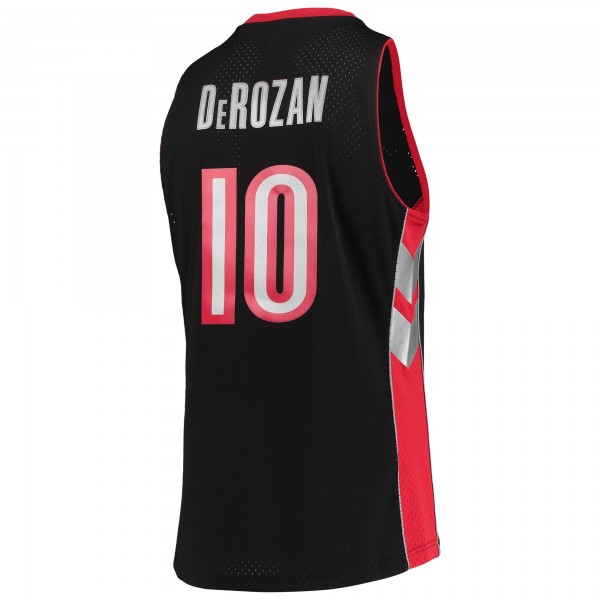 Игровая форма  DeMar DeRozan Toronto Raptors Mitchell & Ness 2001/02 Hardwood Classics Swingman - Black