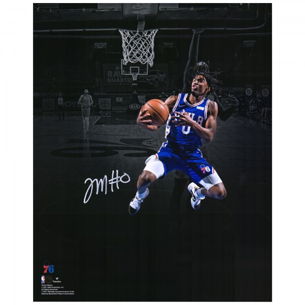 Autographed Philadelphia 76ers Tyrese Maxey Fanatics Authentic 16 x 20 Lay Up in Royal Photograph