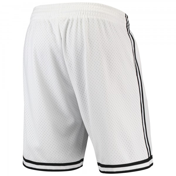 Шорты New York Knicks Mitchell & Ness Hardwood Classics White Out Swingman - спортивная одежда НБА