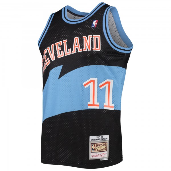 Игровая майка Zydrunas Ilgauskas Cleveland Cavaliers Mitchell & Ness 1997-98 Hardwood Classics Swingman - Black - оригинальная джерси НБА
