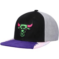 Бейсболка Chicago Bulls Mitchell & Ness Day 5 - Black/Pink