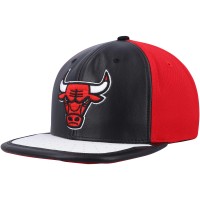 Бейсболка Chicago Bulls Mitchell & Ness Day One - Black/White