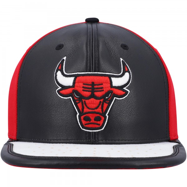 Бейсболка Chicago Bulls Mitchell & Ness Day One - Black/White