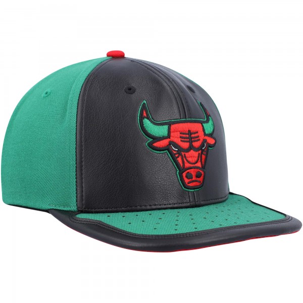 Бейсболка Chicago Bulls Mitchell & Ness Day One - Black/Green