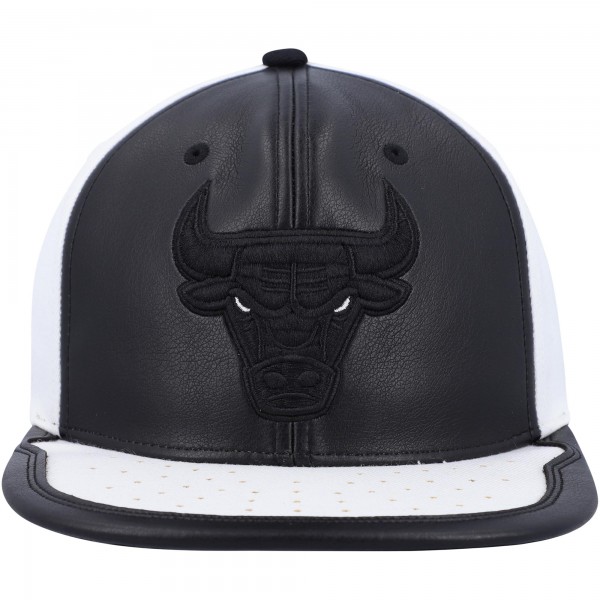Бейсболка Chicago Bulls Mitchell & Ness NBA Day One - Black/White