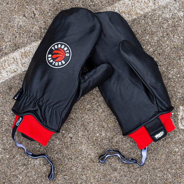 Варежки Toronto Raptors Team Snow