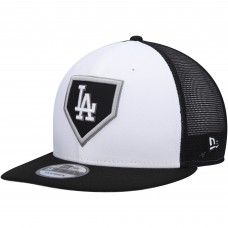 Бейсболка Los Angeles Dodgers New Era 2022 Clubhouse Trucker 9FIFTY - White/Black