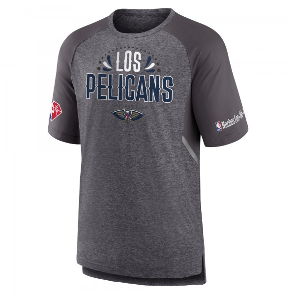 Футболка New Orleans Pelicans 2022 Noches Ene-Be-A Core Shooting Raglan - Heathered Gray