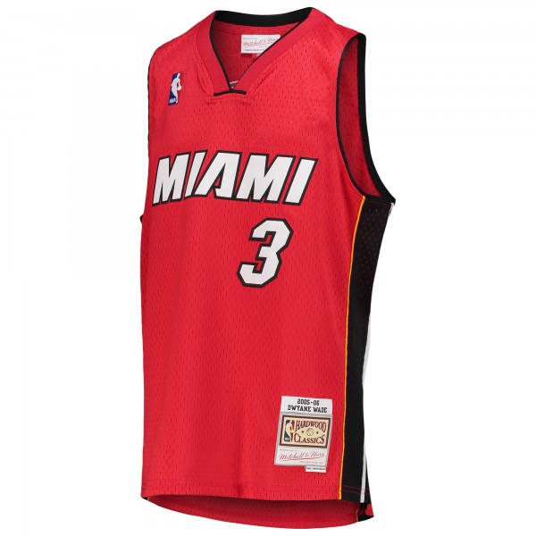 Детская игровая майка Dwyane Wade Miami Heat Mitchell & Ness 2005-06 Hardwood Classics Swingman - Red - баскетбольная джерси NBA