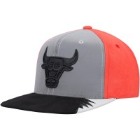 Бейсболка Chicago Bulls Mitchell & Ness Day 5 - Gray/Red