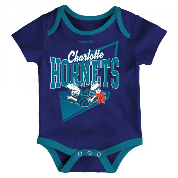 Малышам Charlotte Hornets Mitchell & Ness Purple/Teal Hardwood Classics Bodysuits & Cuffed Knit Hat Set