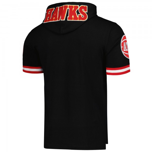Именная футболка с капюшоном Trae Young Atlanta Hawks Pro Standard - Black