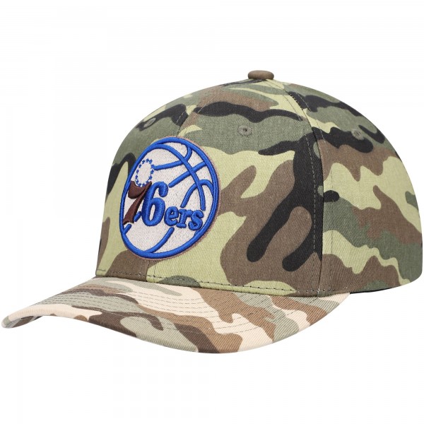 Бейсболка Philadelphia 76ers Mitchell & Ness Woodland Desert - Camo - официальный мерч NBA