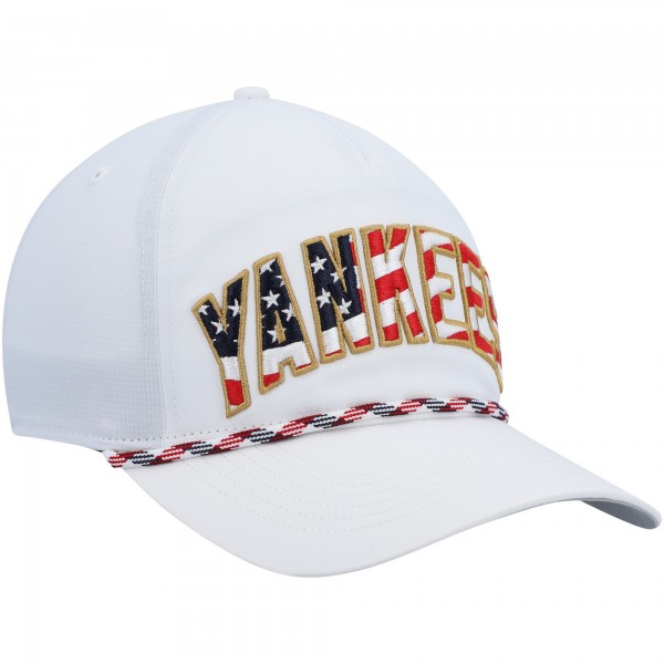 Бейсболка New York Yankees 47 Flag Flutter Hitch - White