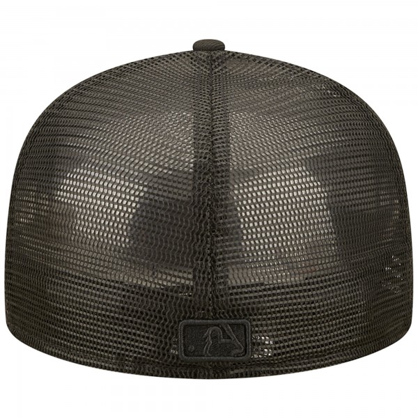 Бейсболка New York Yankees New Era Blackout Trucker 59FIFTY