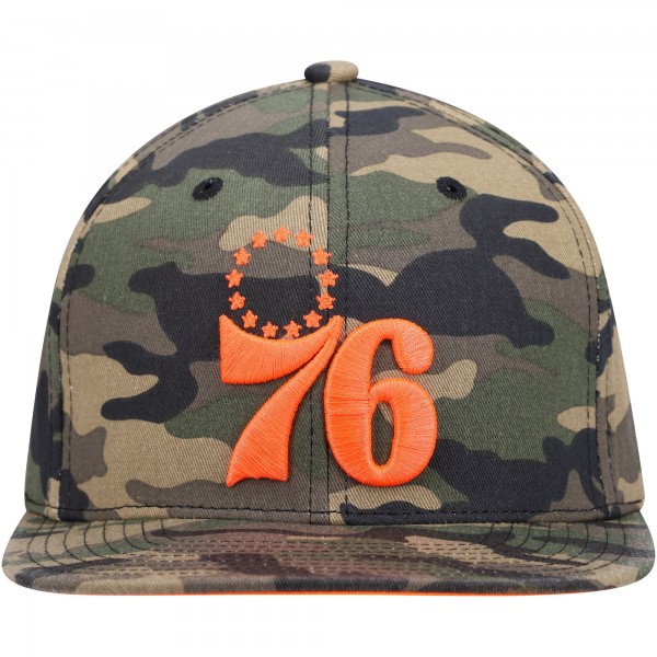 Бейсболка Philadelphia 76ers Mitchell & Ness Neon Pop - Camo - официальный мерч NBA