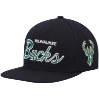 Бейсболка Milwaukee Bucks Mitchell & Ness Hardwood Classics Script 2.0 - Black