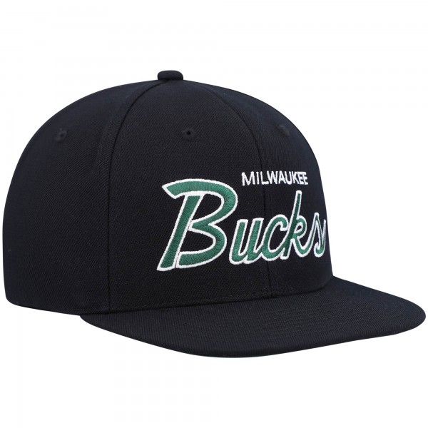 Бейсболка Milwaukee Bucks Mitchell & Ness Hardwood Classics Script 2.0 - Black