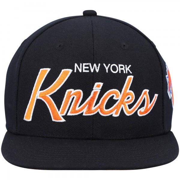 Бейсболка New York Knicks Mitchell & Ness Hardwood Classics Script 2.0 - Black
