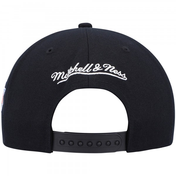 Бейсболка New York Knicks Mitchell & Ness Hardwood Classics Script 2.0 - Black