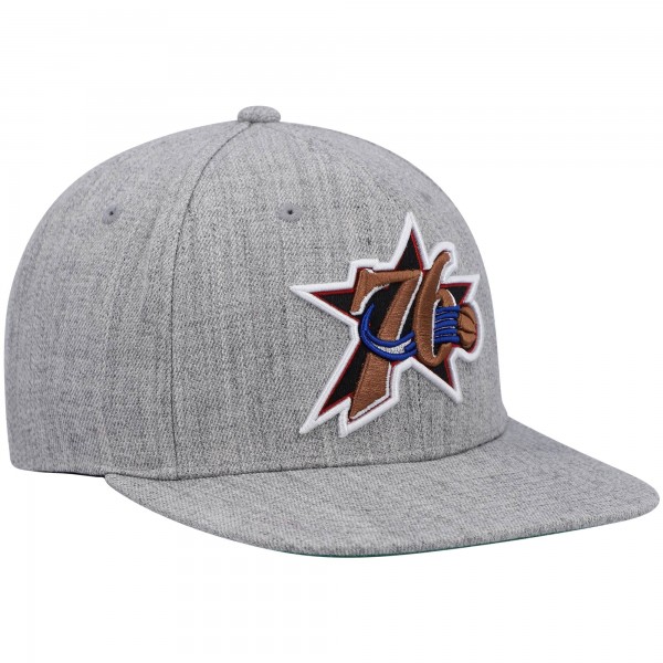 Бейсболка Philadelphia 76ers Mitchell & Ness Hardwood Classics Team 2.0 - Heathered Gray