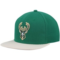 Бейсболка Milwaukee Bucks Mitchell & Ness Team Two-Tone 2.0 - Hunter Green/Cream