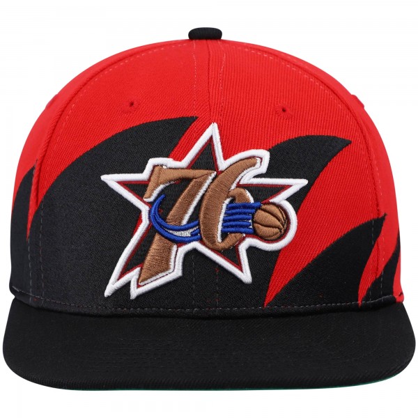 Бейсболка Philadelphia 76ers Mitchell & Ness Hardwood Classics Sharktooth - Black/Red