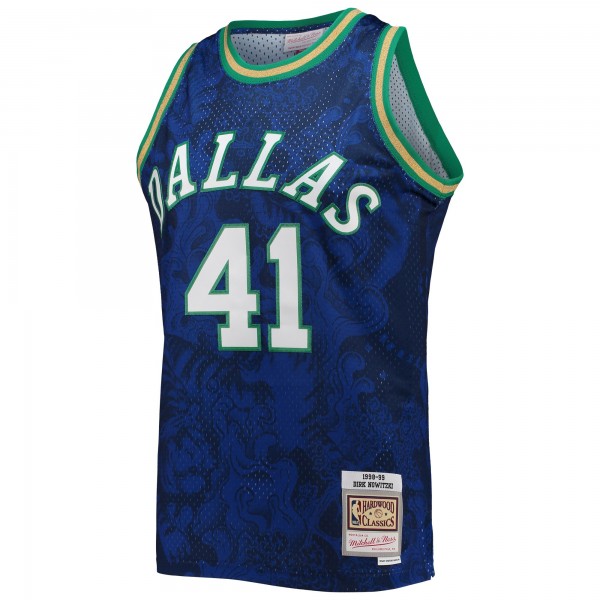 Игровая форма Dirk Nowitzki Dallas Mavericks Mitchell & Ness Hardwood Classics 1998-99 Lunar New Year Swingman - Blue