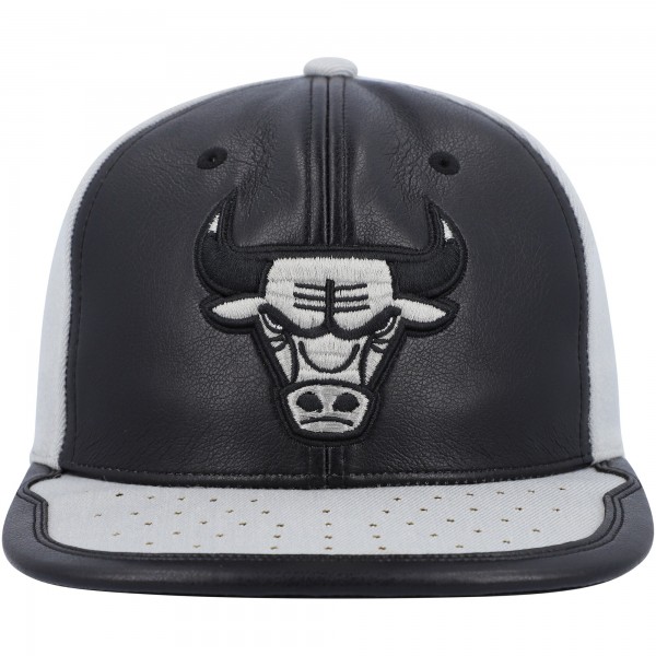 Бейсболка Chicago Bulls Mitchell & Ness Day One - Black/Gray