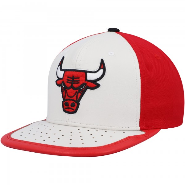 Бейсболка Chicago Bulls Mitchell & Ness Day One - White/Red