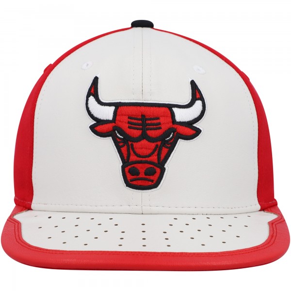 Бейсболка Chicago Bulls Mitchell & Ness Day One - White/Red