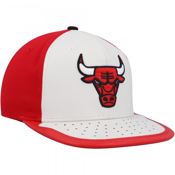 Бейсболка Chicago Bulls Mitchell & Ness Day One - White/Red