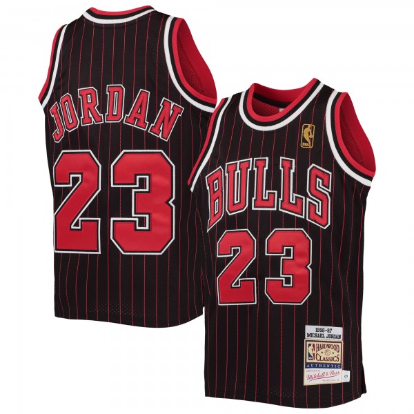 Игровая джерси Michael Jordan Chicago Bulls Mitchell & Ness Youth 1996-97 Hardwood Classics Authentic - Black/Red