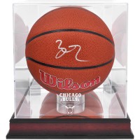 Мяч Autographed Chicago Bulls Lonzo Ball Authentic Wilson Team Logo with Mahogany Team Logo Display Case