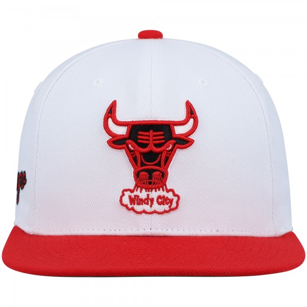 Бейсболка Chicago Bulls Mitchell & Ness White/Red Hardwood Classics