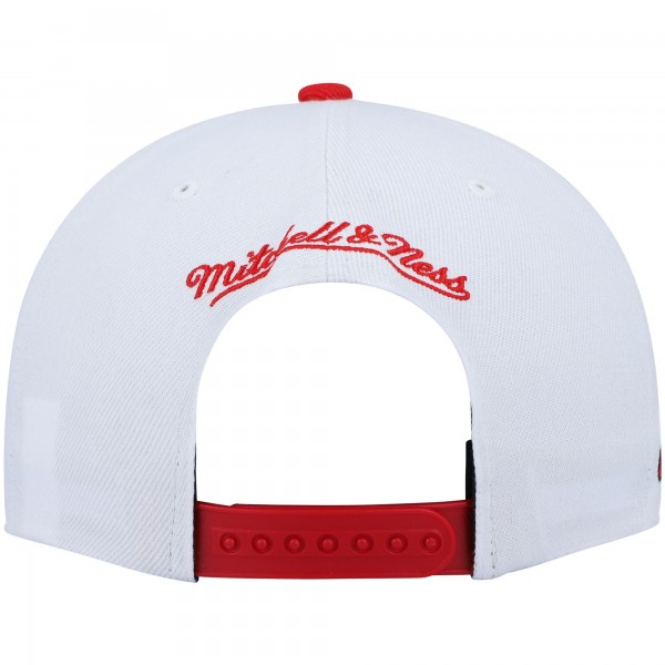 Бейсболка Chicago Bulls Mitchell & Ness White/Red Hardwood Classics
