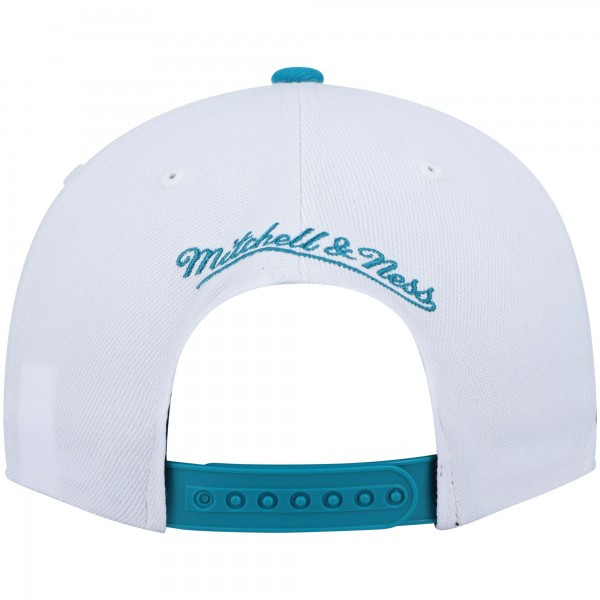 Бейсболка Charlotte Hornets Mitchell & Ness White/Teal Hardwood Classics