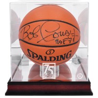 Мяч Bob Cousy Boston Celtics Fanatics Authentic Autographed Spalding Indoor/Outdoor with 'HOF 71' Inscription and Mahogany Celtics 75th Anniversary Logo Display Case
