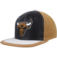 Бейсболка Chicago Bulls Mitchell & Ness Day One - Black/Tan