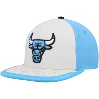 Бейсболка Chicago Bulls Mitchell & Ness White/Light Blue Day One